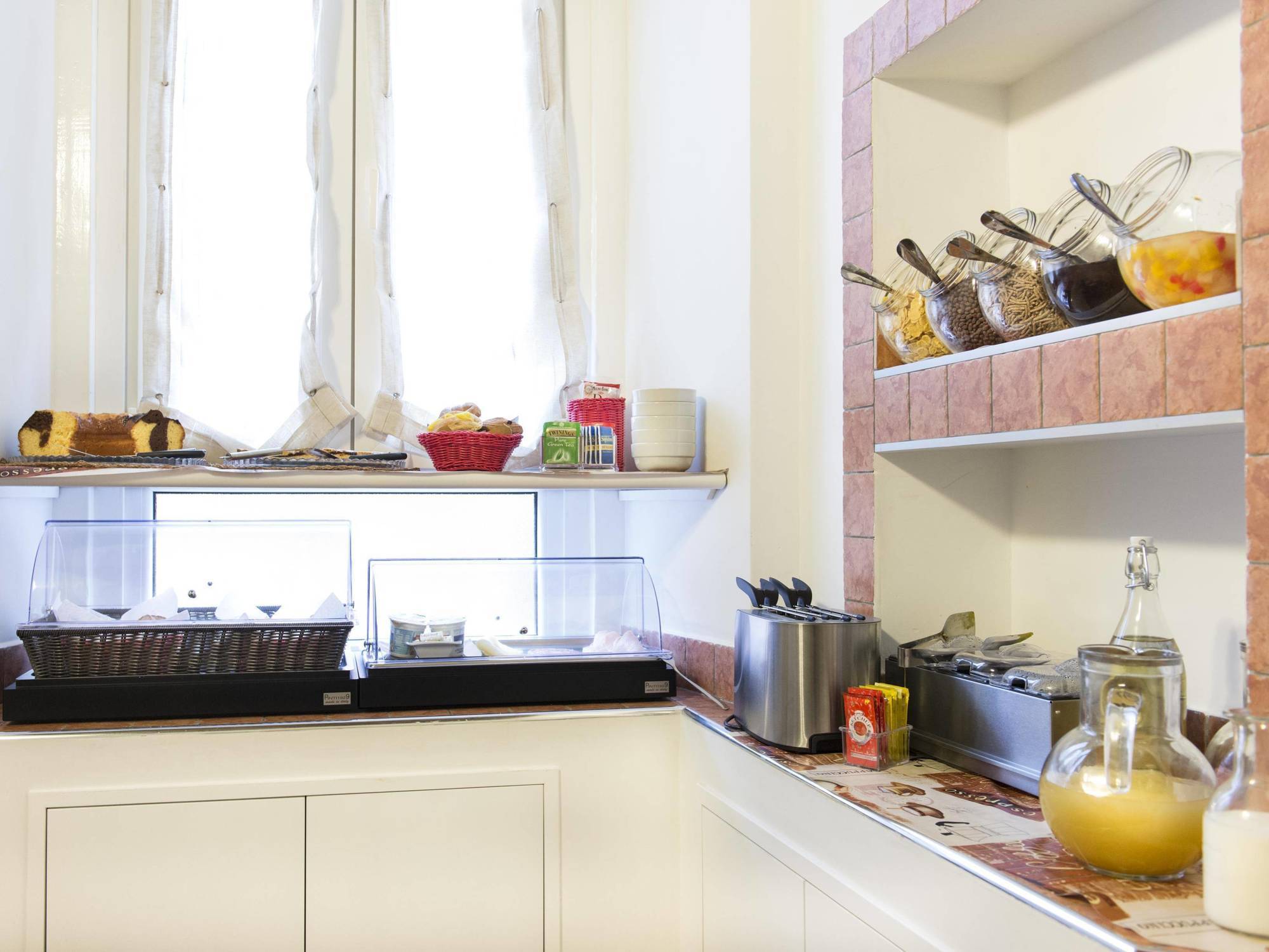 ローマ ドムス トレヴィ Bed & Breakfast エクステリア 写真